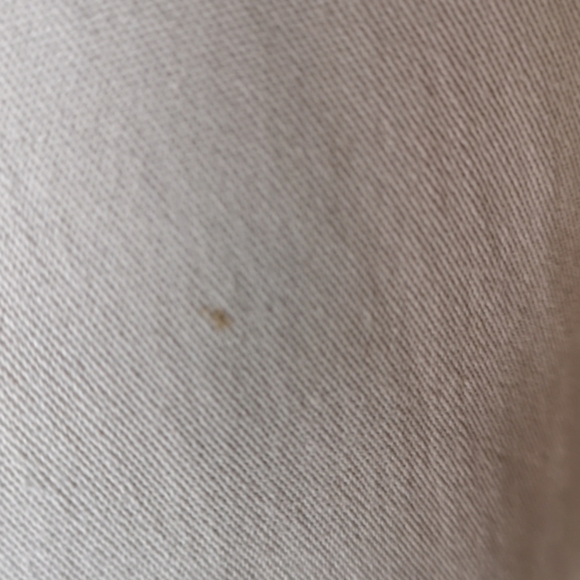 Larry Levine Cream Capris - Picture 7 of 7